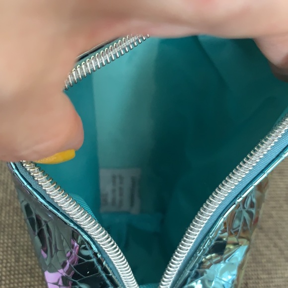 Makeup bag - Picture 6 of 8